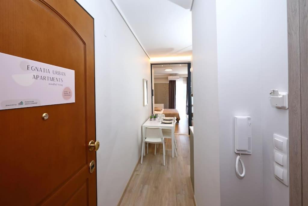 Egnatia Downtown, Urban Apartments B Солун Екстериор снимка